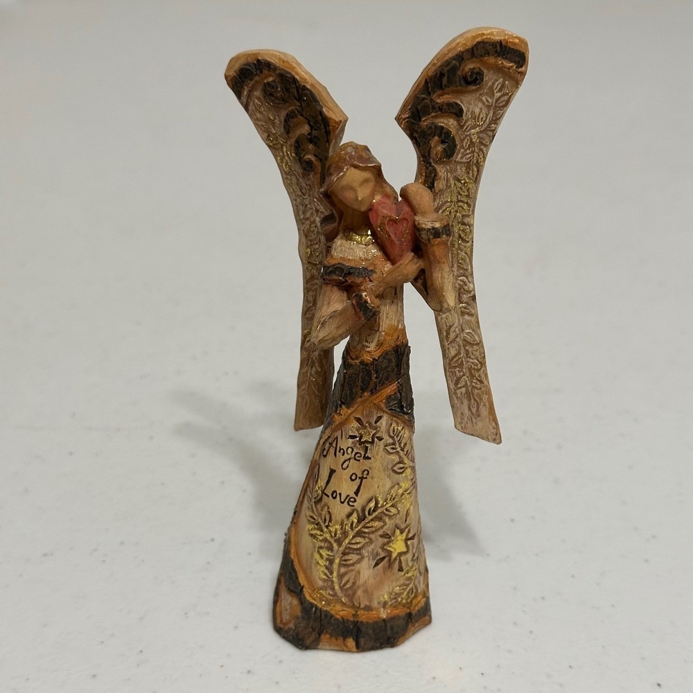 Angel of Love‎ Resin Figurine Rustic Faux Wood Heart Statue Gold Glitter Brown